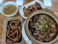 四拼煲仔饭-崖口煲仔饭