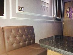 iphone_upload_pic-歌友汇KTV(悦荟广场店)