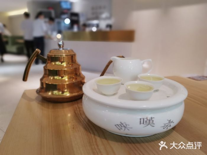 陆兴记餐具摆设图片