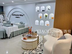 -小乐化妆美甲半永久培训学校
