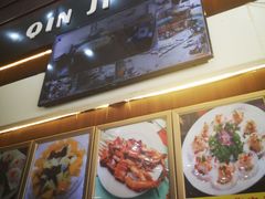 -覃记海鲜美食餐厅