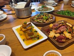 -隔壁老王·家常云南菜(花巷店)