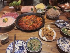 -旧街市鲜货老火锅(大光路店)