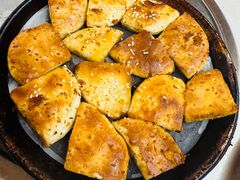 料理烤特色火烧-老东镇啤酒屋海鲜加工·蒸汽海鲜·海鲜烧烤(台东店)