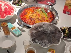 -茅草房·河畔园林火锅