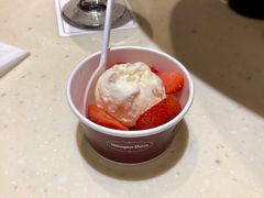 夏威夷果仁单球-哈根达斯(卓展店)