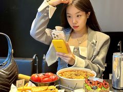 -W COLLECTIVE  DESSERT SHOP