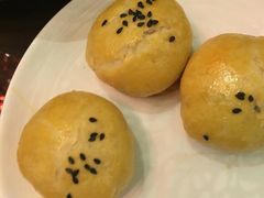 肉松蛋黄酥-富力万达嘉华酒店-品珍中餐厅(水果湖店)