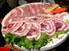 -炼火烤肉店