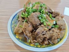 -胥佳烧鸡公牛肉面馆