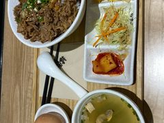 -熊吞·大碗丼烧肉饭(西市场嘉华店)