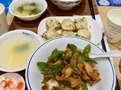 -李与白包子铺(桐梓林店)