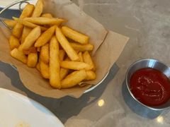 -必胜客(尹山湖歌林公园店)