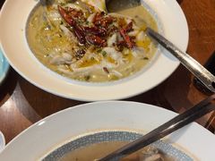 -鱼亨小鲜酸菜鱼(大信店)