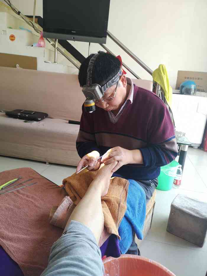 阿杜扬州扦脚足浴-"今天中午在周浦明成会所主持好婚礼后,和d.