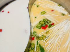 鸳鸯猪肚拼青花椒汤-煲宫猪肚鸡(晶品店)