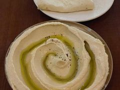 Hummus鹰嘴豆泥-Uncle Kosto科斯托·中东菜