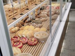 -焙丽拾光(麦凯乐直营店)