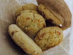 -奇华饼家(香港国际机场T1店)