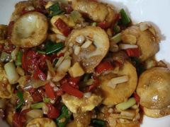 -阿瓦山寨·湘菜现炒·剁椒鱼头王(咸阳总店)