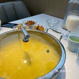 环境：还是不错的，周末中午去的
