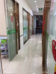 -苗医生专业祛痘·皮肤管理