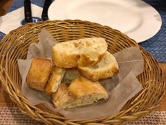 餐前面包-LA MAISON公鸡和龙(蛇口店)