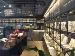 -阅西安新华书店(翠华南路店)