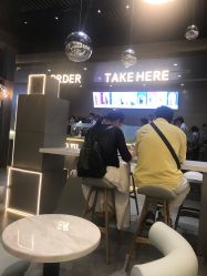 -桃桃屿·潮牌酷银(世纪荟店)