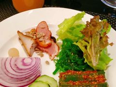 鸭胸肉扒胡萝卜-圣丰索菲特·法国餐厅