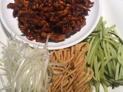 -刘胖子家常菜·蹄花焖藕(中央花园店)