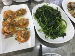-四川小胡子海鲜(丁村万人海鲜广场店)