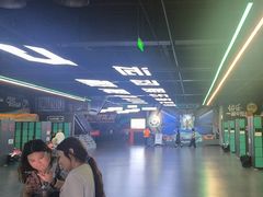 -极限PLAY运动娱乐新世界·团建派对潮玩休闲馆·室内蹦极高空游乐园