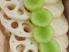 -洪氏嗨捞·广东猪肚鸡·椰子鸡火锅(西咸万象城店)
