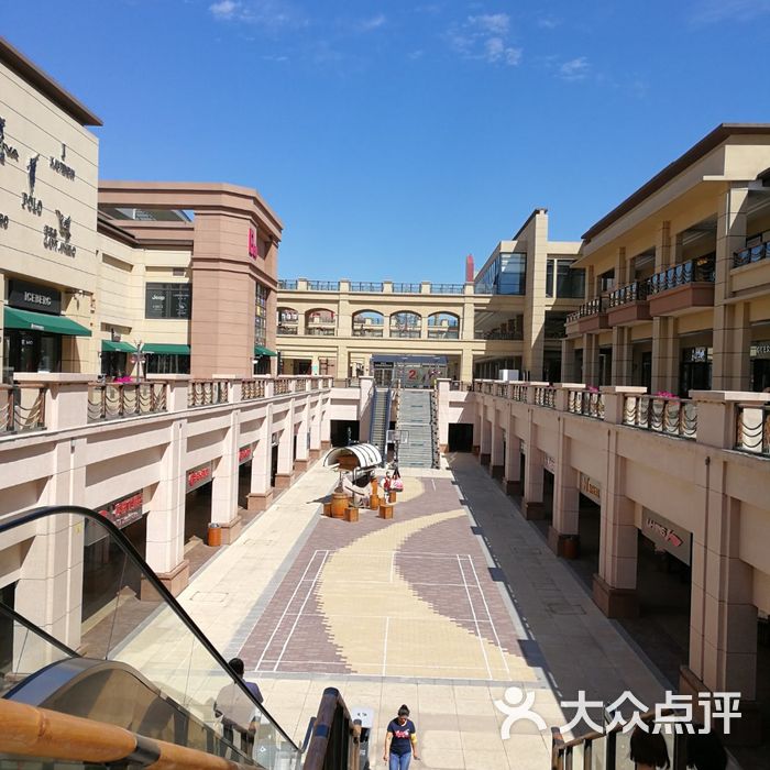 乐多港奥特莱斯购物中心