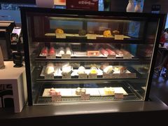 面包甜点陈列柜-麦当劳(杭州庆春路店)