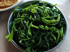 炒菜心-满記土窑烧鷄波浪山莊