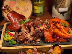 -松咖啡自助餐厅·松北香格里拉