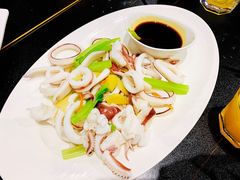 白灼鱿鱼仔-吉香碳烤生蚝(仙霞路店)