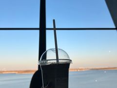 -抱抱地球咖啡馆(国家海洋博物馆店)