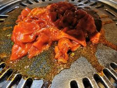 玫瑰牛舌-唯成•韩国炭火烤肉 유성고기