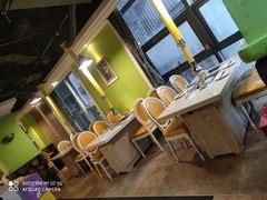 大堂-爱客得牛排海鲜烤肉·火锅自助(春熙路黑金好店)