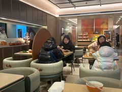 -桔子酒店(上海西藏北路地铁站店)