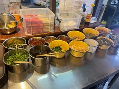 -丽丽三鲜螺蛳粉(田林路店)