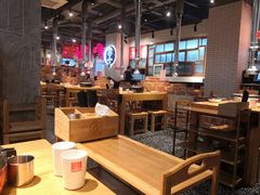 大堂-么肆烤肉·中式自助·烤肉大排档(街道口季佳PAI店)