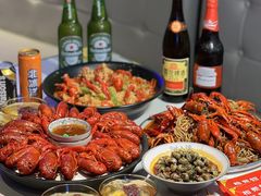 -钳小柒龙虾烧烤大排档川湘菜(长寿路店)