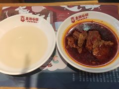 -呷佬·长沙手工米粉(金沙江路店)