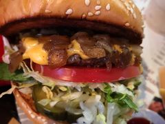 -The Habit Burger Grill 哈比特汉堡(复兴soho店)