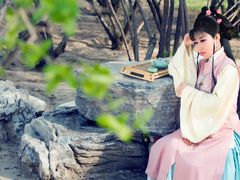 -九月鹰飞汉服摄影工作室