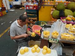 -三亚新鸿港水果一级批发市场